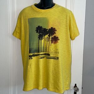 Aeropostale yellow Freestate palm‎ tree & beach theme T-shirt